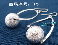 精致點綴 無耳洞耳夾、耳釘與美妝美發輔助工具全指南