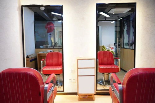 海寧記憶 一家不推銷的理發店，與一位跨越時代的造型師